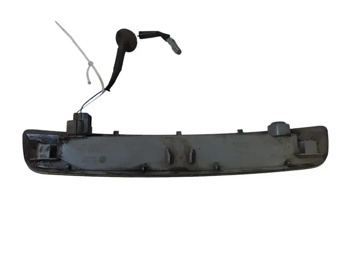 Toyota Avensis T270 (2009 - 2012) 8157005110 Дополнительный стоп фонарь — фото 2