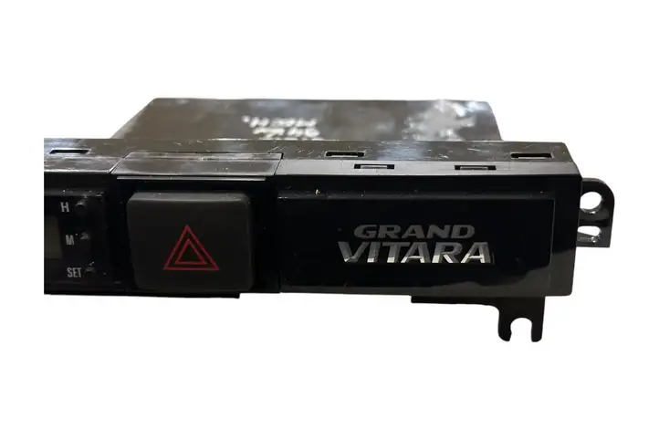 Suzuki Grand Vitara I (1998 - 2005) 3678052J00 Включатель аварийных фонарей — фото 4