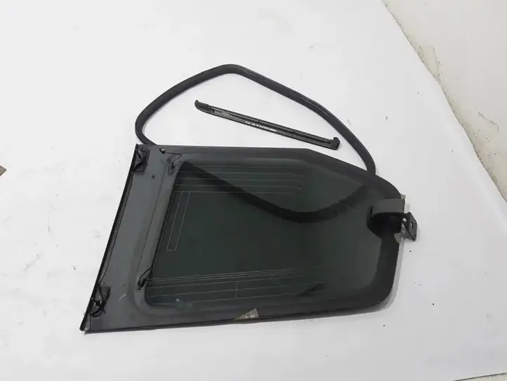 Toyota Land Cruiser (J120) (2002 - 2009) 6272060811 Заднее боковое стекло — фото 2