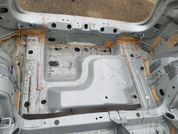 Volvo XC40 (2017 - ) Задняя часть кузова — фото 9