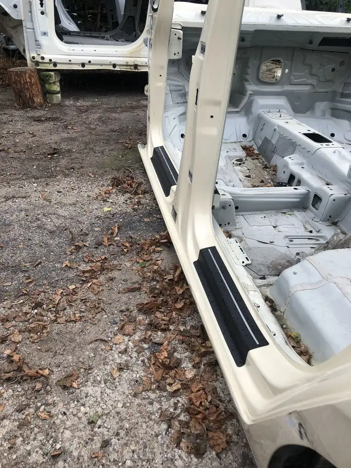 Volkswagen Touran III (2016 - ) Передний порог кузова — фото 1