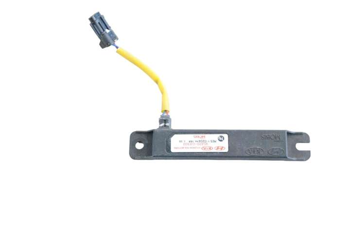 95420C0300 KIA Stinger Interjero komforto antena