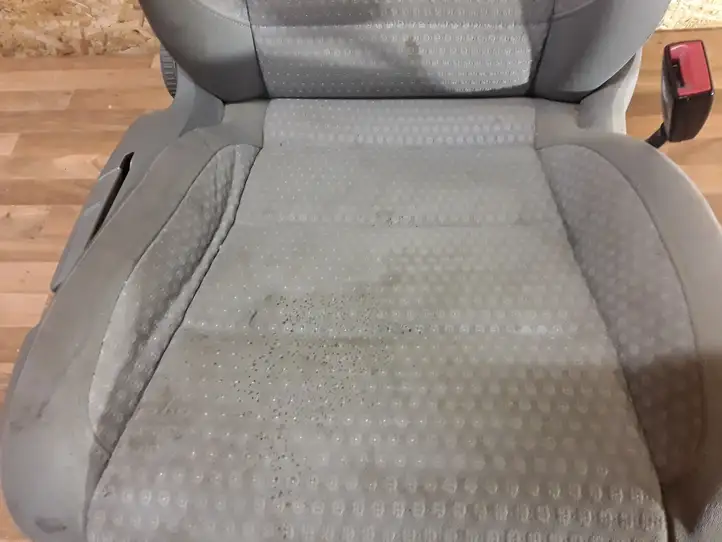 Volkswagen Touran I (2003 - 2010) 1K4881106DR Переднее сиденье пассажира — фото 2