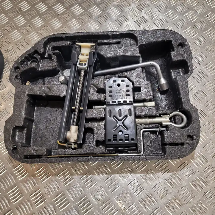 Citroen C4 I Picasso (2006 - 2013) 9681017280 Ящик для инструментов — фото 2