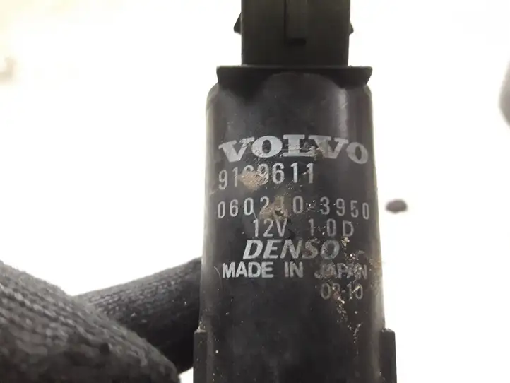 Volvo XC90 (2006 - 2014) 0602103950 Насос омывателя стекла — фото 2