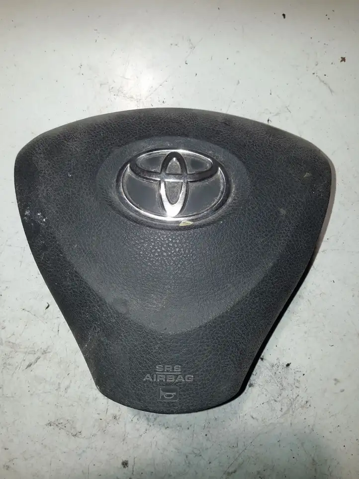 Toyota Auris 150 (2006 - 2012) Подушка безопасности руля — фото 2