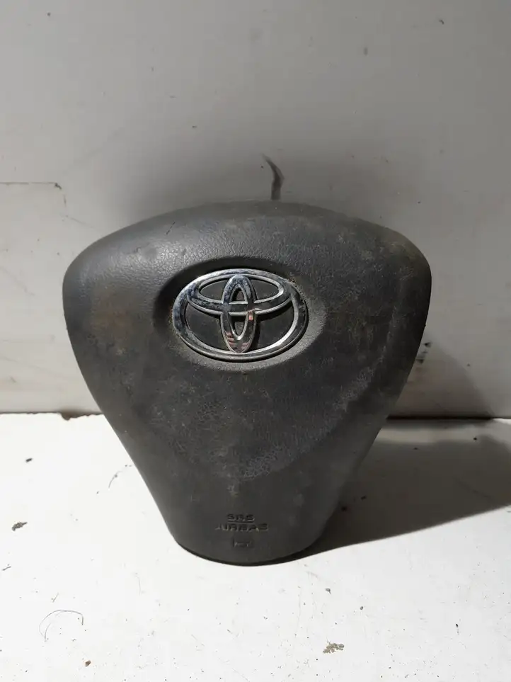 Toyota Auris 150 (2006 - 2012) 4513002290 Подушка безопасности руля — фото 1