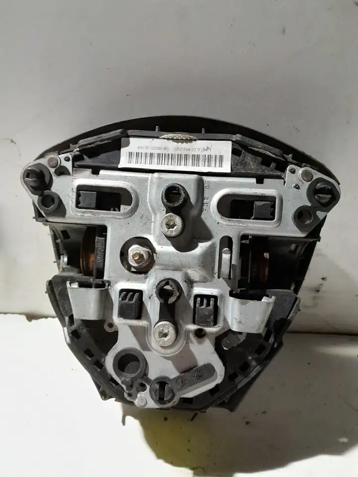 Toyota Auris 150 (2006 - 2012) 4513002290 Подушка безопасности руля — фото 2