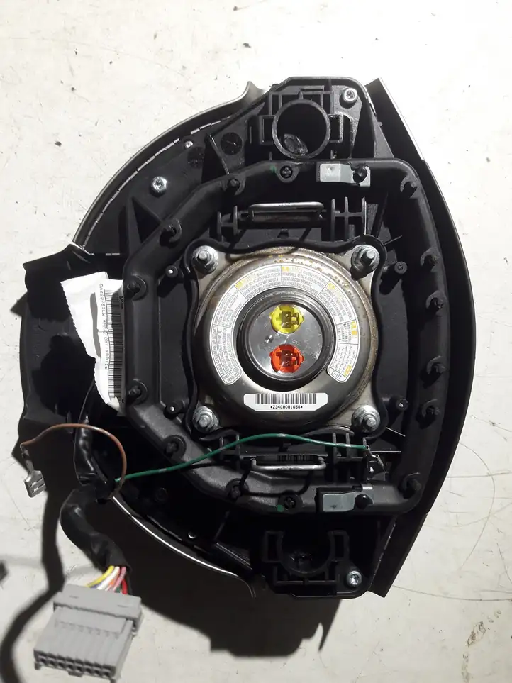 Nissan Qashqai (2006 - 2010) Подушка безопасности руля — фото 2