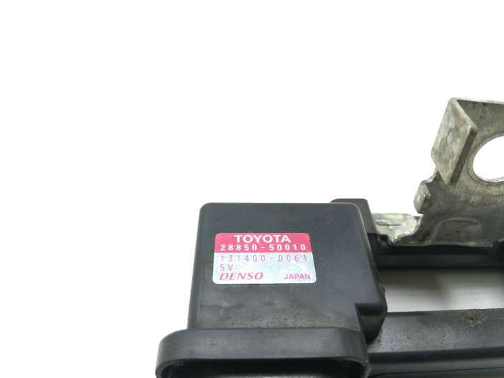 Lexus IS 220 (2005 - 2010)  2885050010 Предохранитель реле аккумулятора