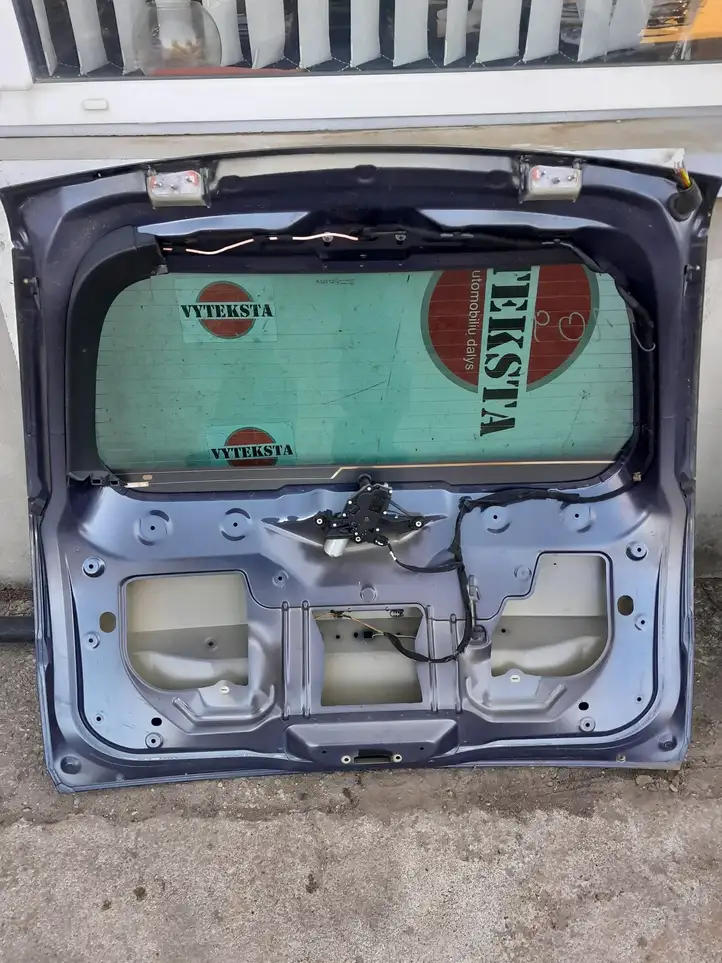 Citroen C4 I Picasso (2006 - 2013) Крышка багажника — фото 2