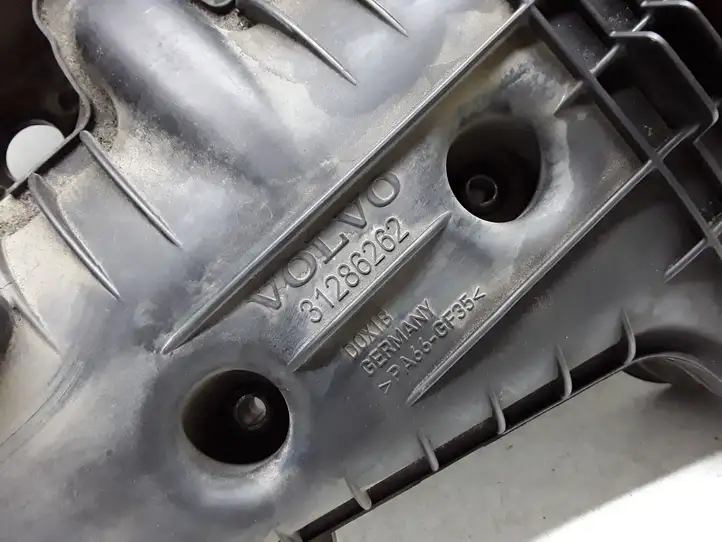 Volvo V70 (2007 - 2013) 31286262 Крышка головки блока цилиндров — фото 2