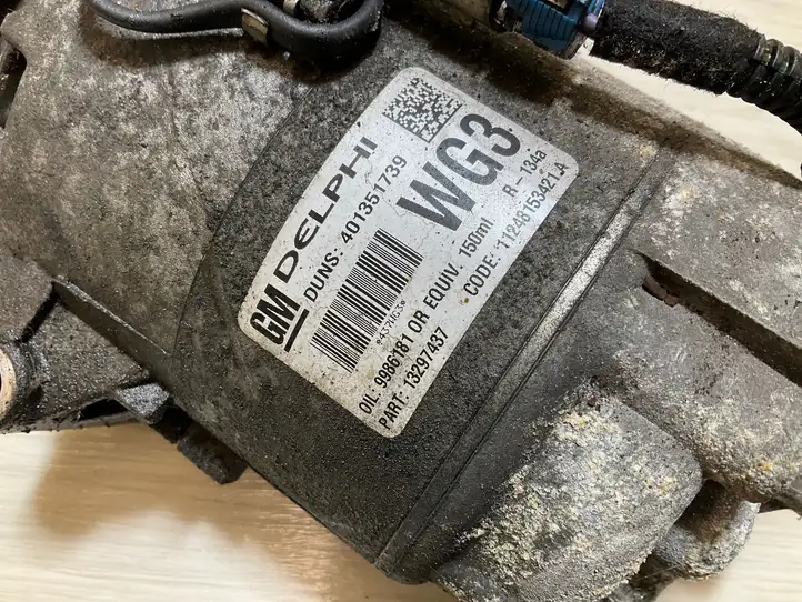 Opel Meriva A (2002 - 2006) 13297437 Компрессор (насос) кондиционера воздуха — фото 2