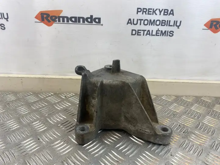 Opel Zafira (2014 - 2016)  13248665 Кронштейн крепления коробки передач