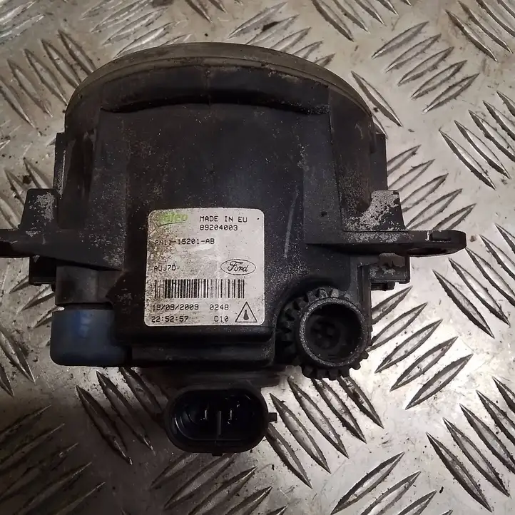 Ford Focus (2008 - 2011) 2N1115211AB Передняя противотуманная фара — фото 2