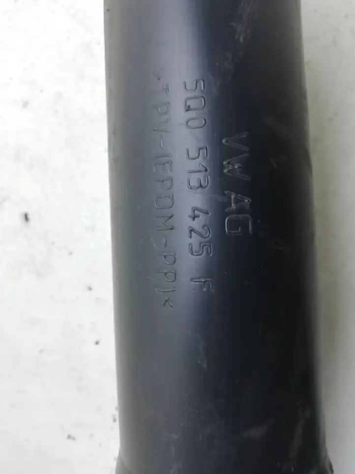 Volkswagen Golf VII (2013 - 2019)  5Q0513425F Задний амортизатор с пружиной