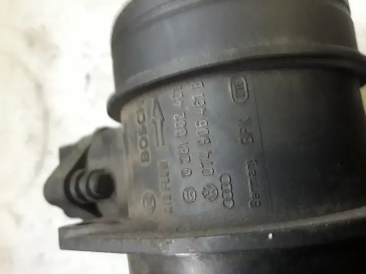 Audi A4 S4 B6 8E 8H (2000 - 2006) 0281002461 Датчик массового расхода воздуха — фото 1