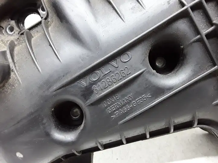 Volvo V70 (2007 - 2013) 31286262 Крышка головки блока цилиндров — фото 2