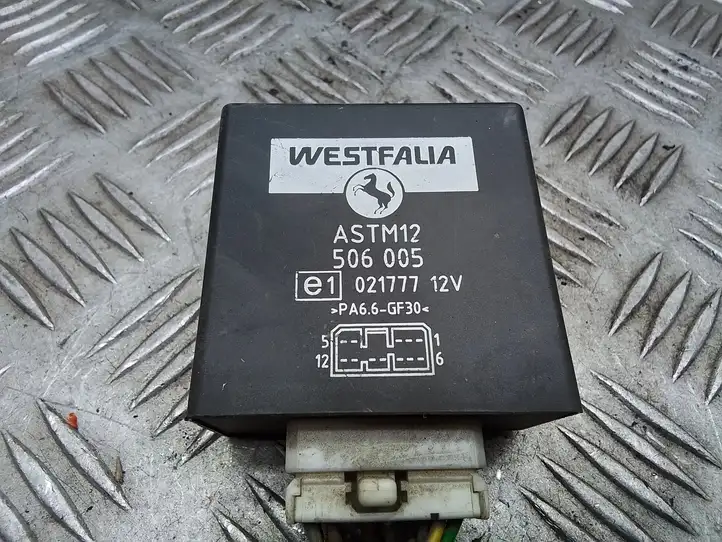 Ford Galaxy (2000 - 2006) ASTM12 Блок управления фаркопом — фото 3