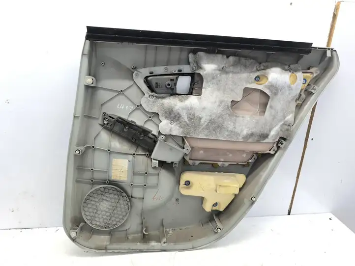Toyota Prius (XW30) (2009 - 2015) 67618X1B00 Обшивка задней двери — фото 9