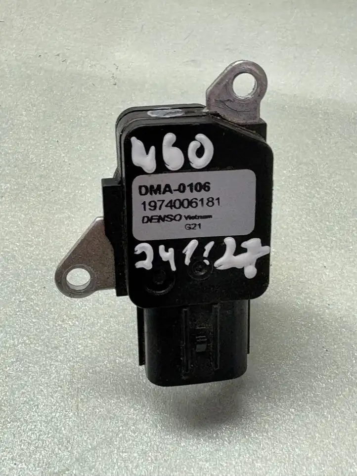 Volvo V60 (2013 - 2018) DMA0106 Датчик массового расхода воздуха — фото 3
