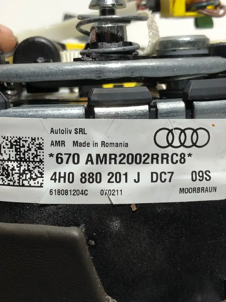 Audi A8 S8 D4 4H (2010 - 2014) 4H0880201J Подушка безопасности руля — фото 4