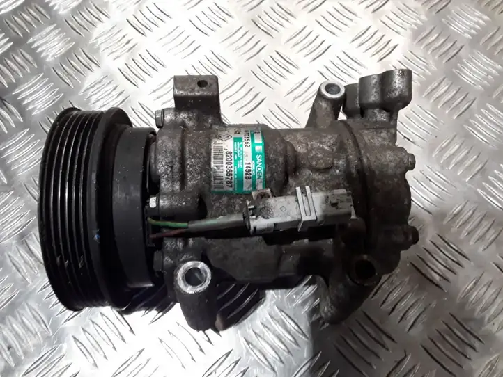 Renault Modus (2004 - 2007) 8200365787 Компрессор (насос) кондиционера воздуха — фото 1
