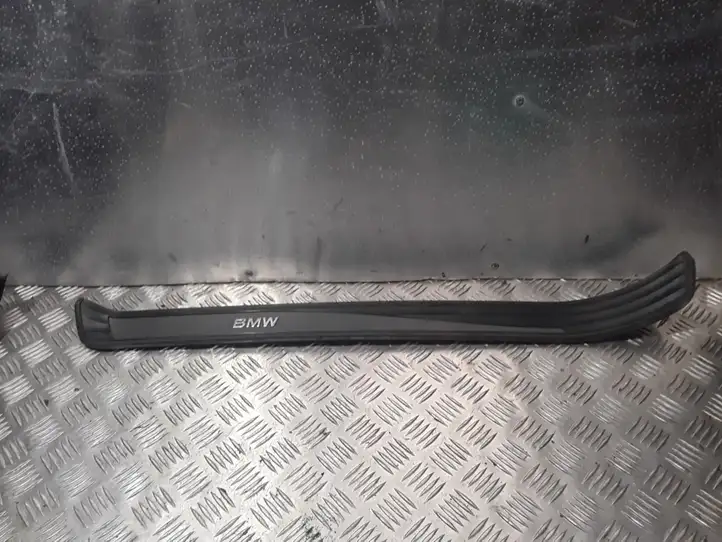 BMW 5 E60 E61 (2004 - 2010) 51477034303 Наружная отделка переднего порога — фото 1
