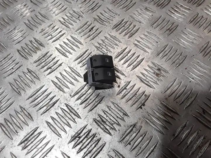 Volkswagen Polo (2005 - 2009) 6Q0959858 Блок кнопок стеклоподъемников — фото 1