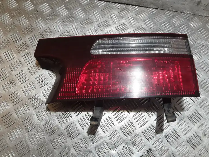 Toyota Previa (XR30, XR40) II (2000 - 2006) 28144 Задний фонарь в крышке багажника — фото 1