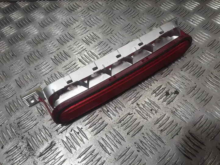 Toyota Corolla Verso AR10 (2004 - 2009) 815700F010 Дополнительный стоп фонарь — фото 1
