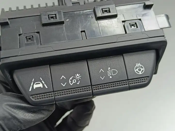 Renault Arkana (2019 - ) 259808321R Кнопка обогрева рулевого колеса — фото 5