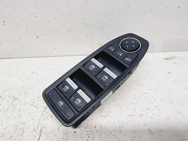 Renault Arkana (2019 - ) 254015831R Блок кнопок стеклоподъемников — фото 2