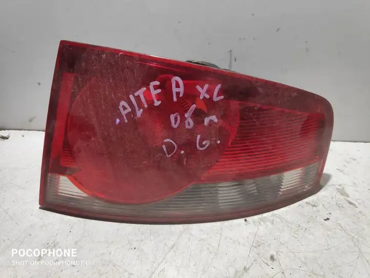 Seat Altea XL (2004 - 2015) 5P8945096A Задний фонарь в кузове — фото 1