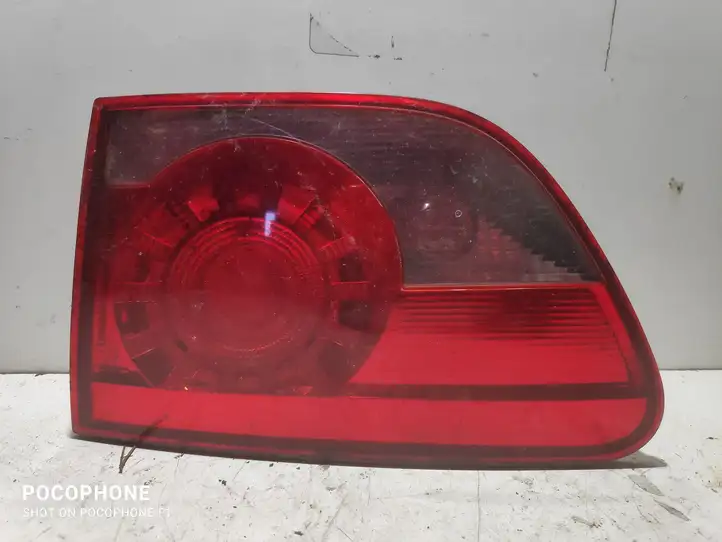 Seat Altea XL (2004 - 2015) 5P8945094A Задний фонарь в крышке багажника — фото 1