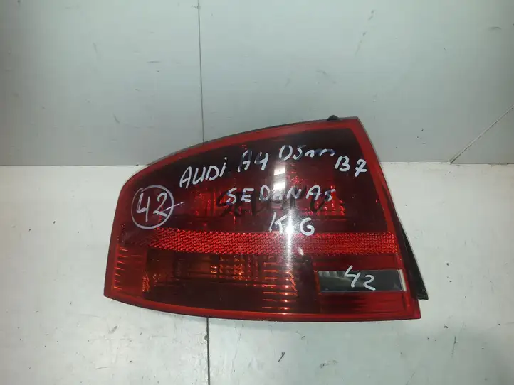 Audi A4 S4 B7 8E 8H (2004 - 2009) 8E5945095 Задний фонарь в кузове — фото 1