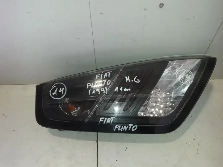 Fiat Punto (199) (2005 - 2018) 51888059 Задний фонарь в кузове — фото 1