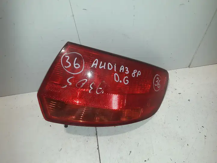 Audi A3/S3 8P (2004 - 2008) 8P4945096C Задний фонарь в кузове — фото 1
