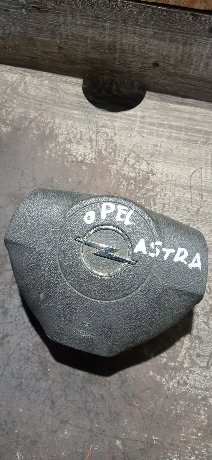 Opel Astra H (2004 - 2009) 13168455 Подушка безопасности руля — фото 1