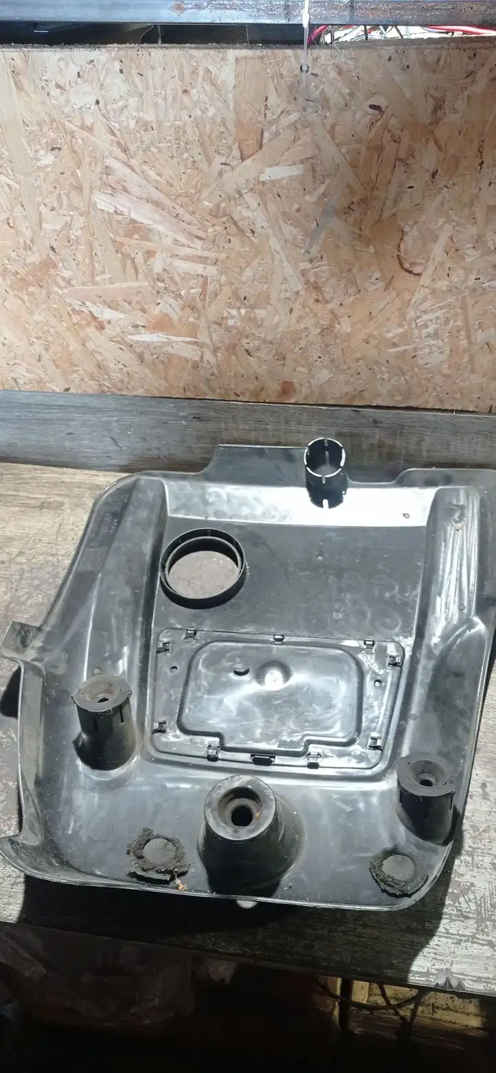 Audi A3/S3 8L (2000 - 2003) 038103925AJ Крышка двигателя декоративная — фото 2
