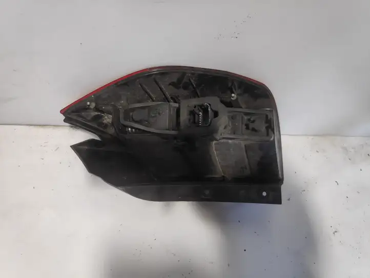 Renault Scenic II - Grand scenic II (2003 - 2006) 8200127704 Задний фонарь в кузове — фото 2