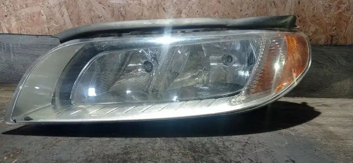 Volvo V70 (2004 - 2007) 31214353 Передняя фара — фото 1