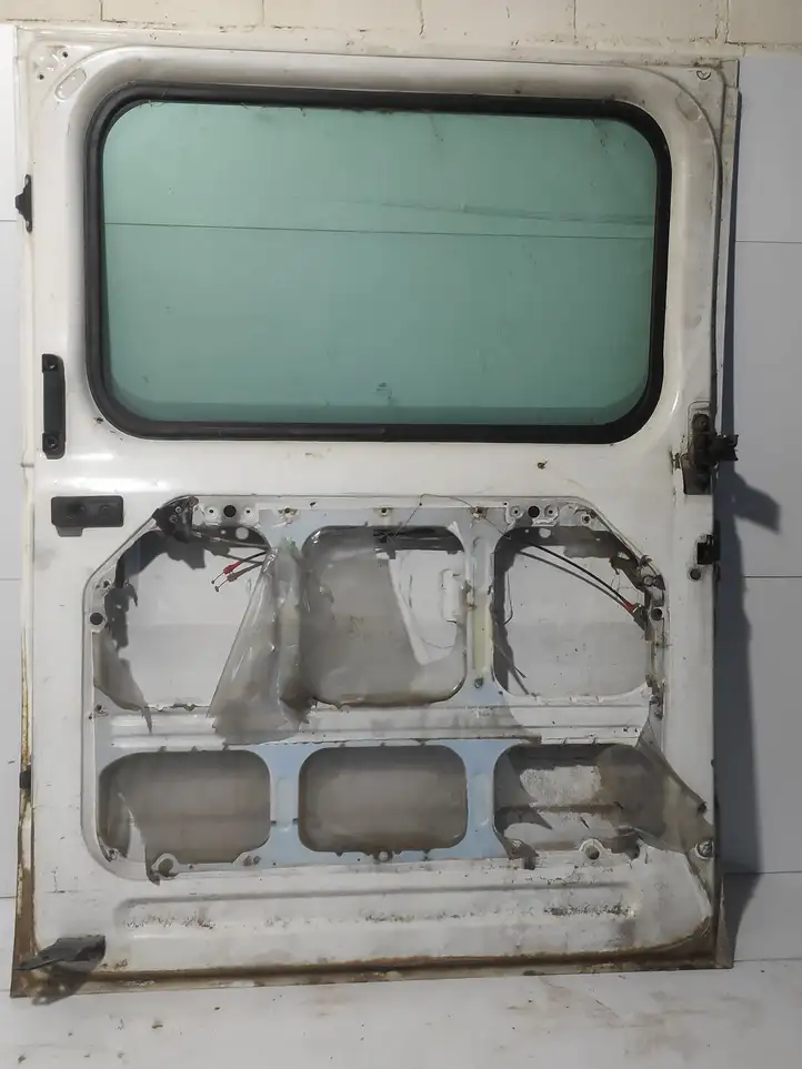 Ford Transit (2006 - 2013) Боковая раздвижная дверь — фото 2