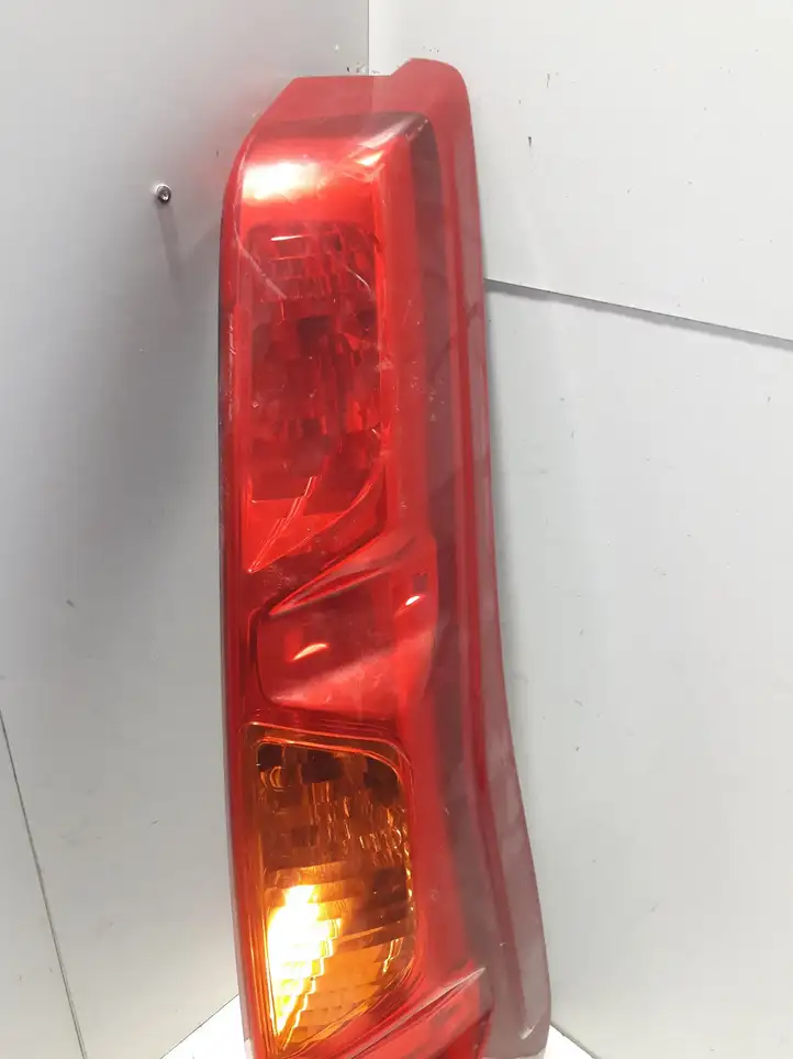 Nissan X-Trail T31 (2007 - 2014) 22063929 Задний фонарь в кузове — фото 1