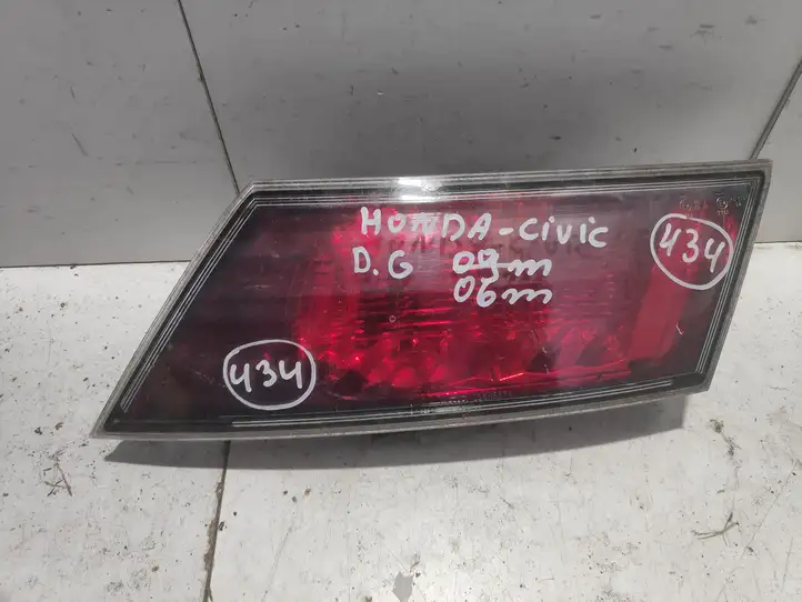 Honda Civic (2006 - 2011) 22616874 Задний фонарь в крышке багажника — фото 1