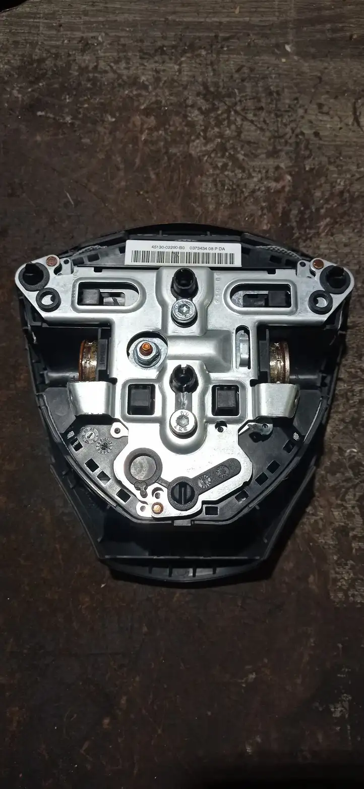 Toyota Auris 150 (2006 - 2012) 4513002290B0 Подушка безопасности руля — фото 2
