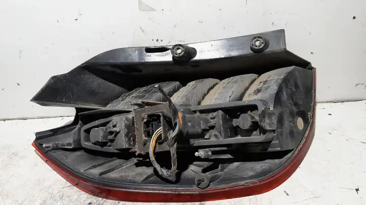 Renault Scenic II - Grand scenic II (2003 - 2006) 15911600 Задний фонарь в кузове — фото 2