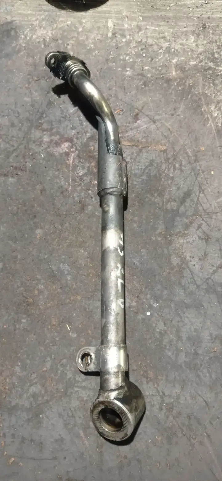 Audi A3/S3 8P (2008 - 2013) 03L145535A Трубки масляной системы — фото 2