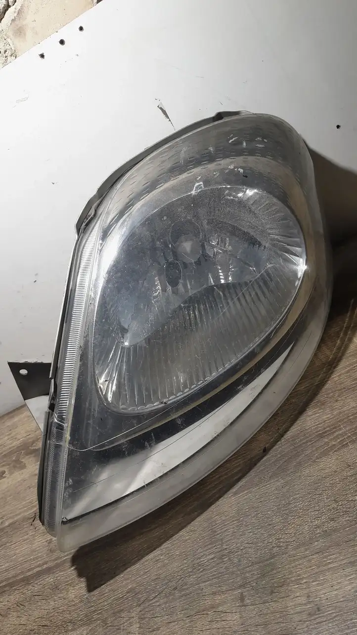 Opel Vivaro (2001 - 2006) 7700311373 Передняя фара — фото 1