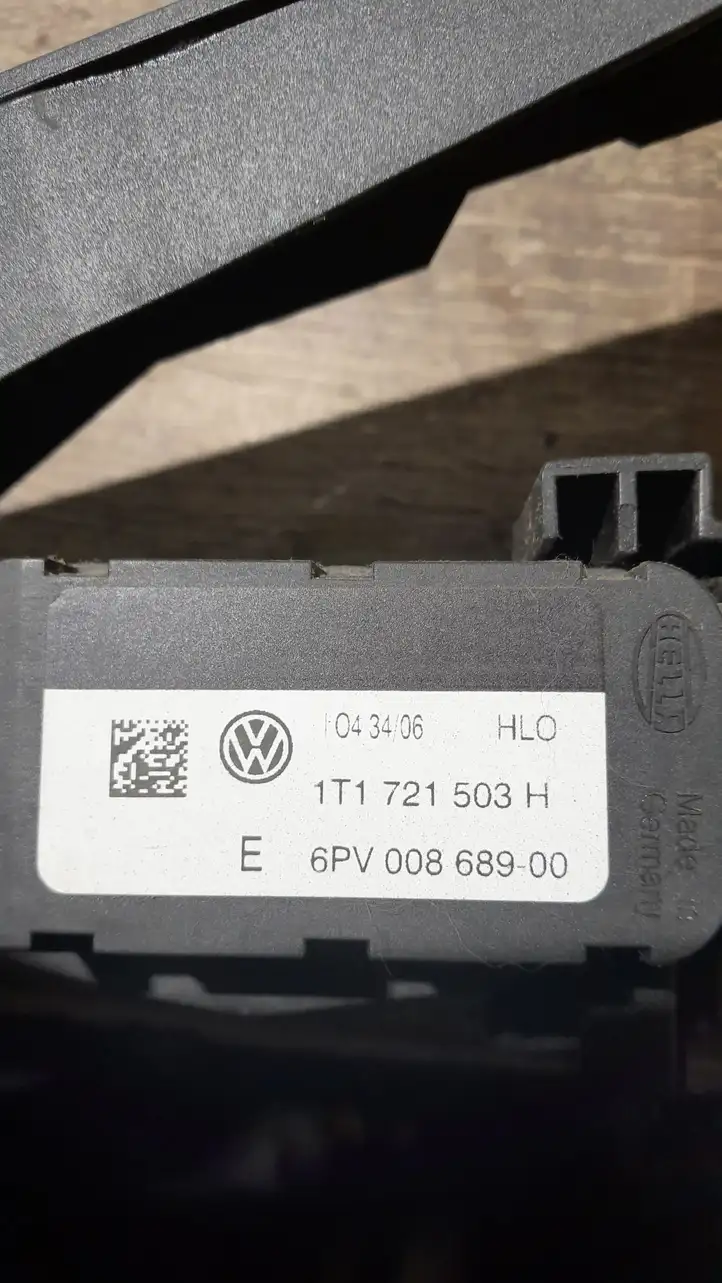 Volkswagen Touran I (2003 - 2010) 1T1721503H Педаль акселератора — фото 3